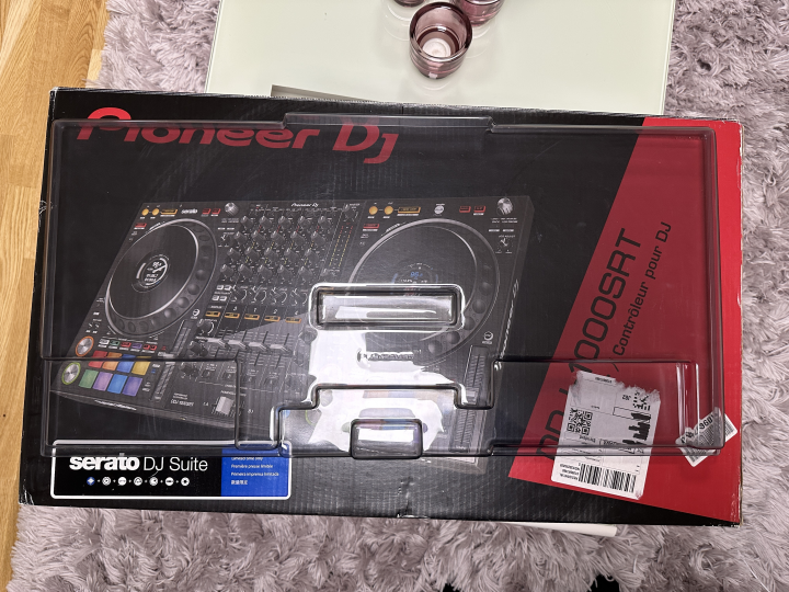 Pioneer DDJ-1000SRT (Serato) + Decksaver