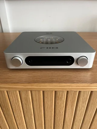 FiiO K13 R2R DAC - f&ouml;rsteg och h&ouml;rlursf&ouml;rst&auml;rkare