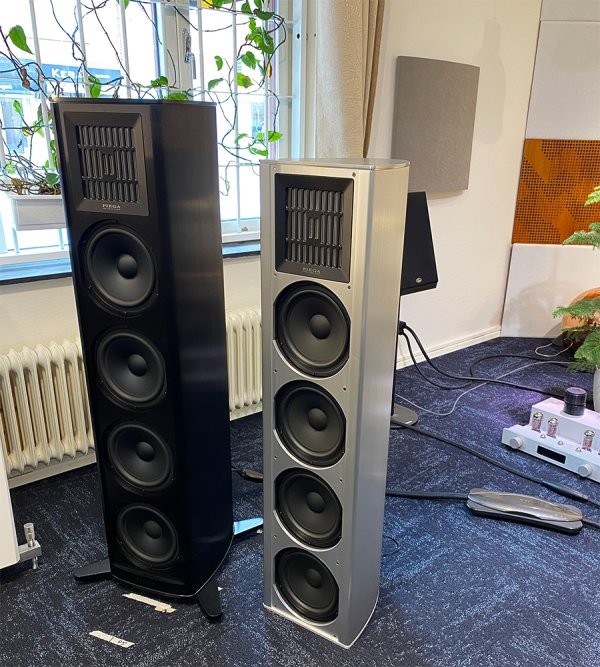 Piega 711 LTD Mk2 Piega 711 LTD Mk2 - Bild 1 av 5