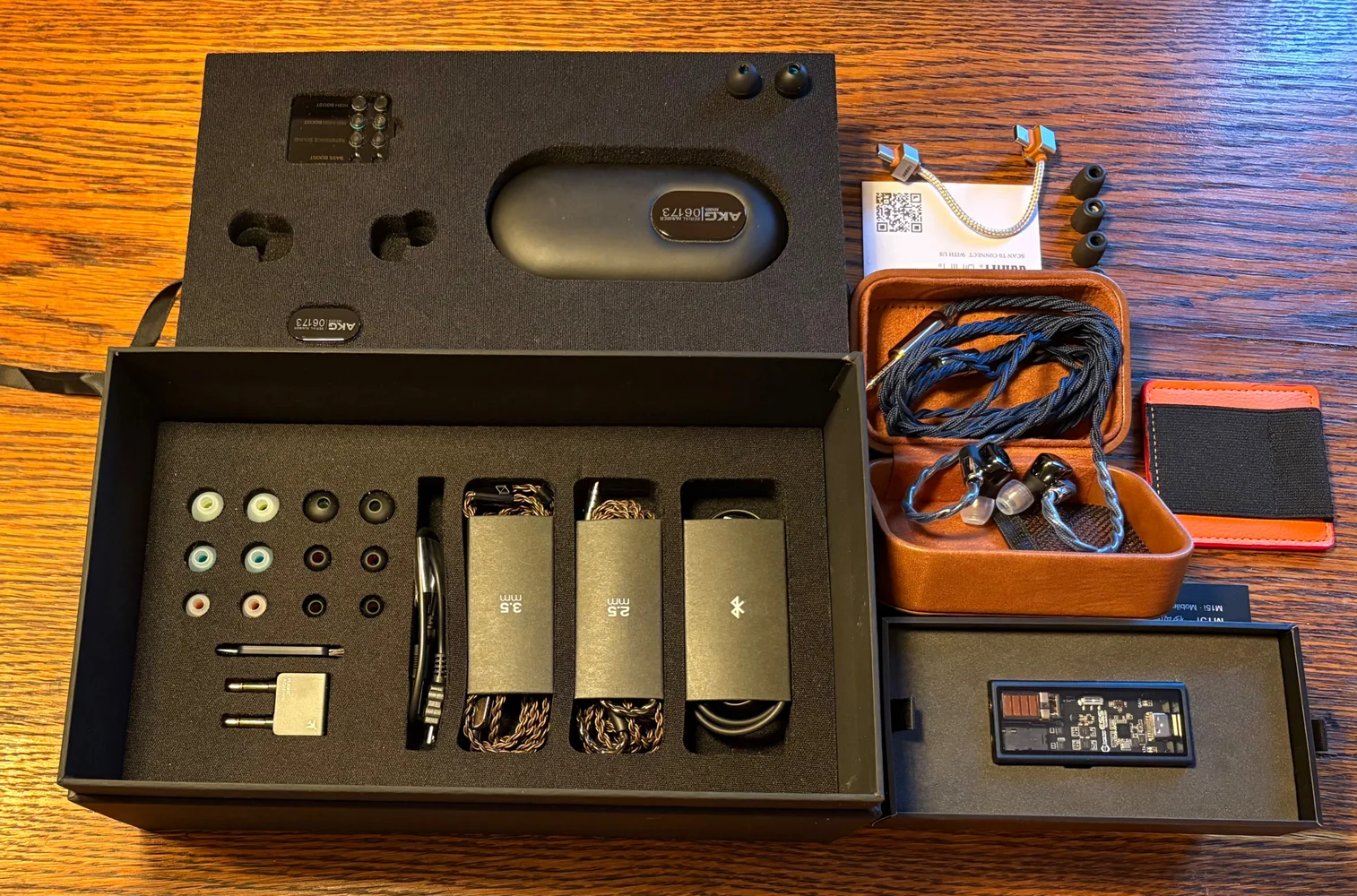 AKG N5005 och Questyle M15i Dac - paket - toppskick.