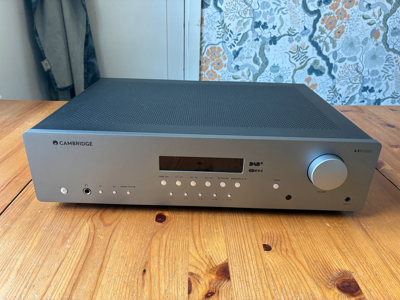 Cambridge AXR100D, receiver