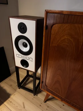 Mission 770 med originalstativ endast inspelade garanti...