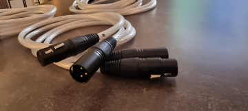 Kinesiska Hi-End kablar.