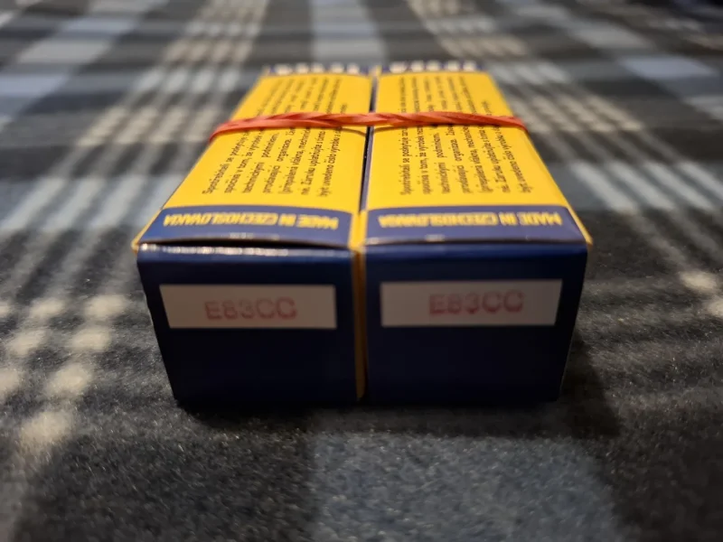 E83CC Tesla Yellow Print Gold Pins (ECC83) NOS radior&ouml;r - Bild 2 av 4