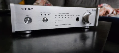 TEAC UD-301 USB Audio DAC  Silver 
