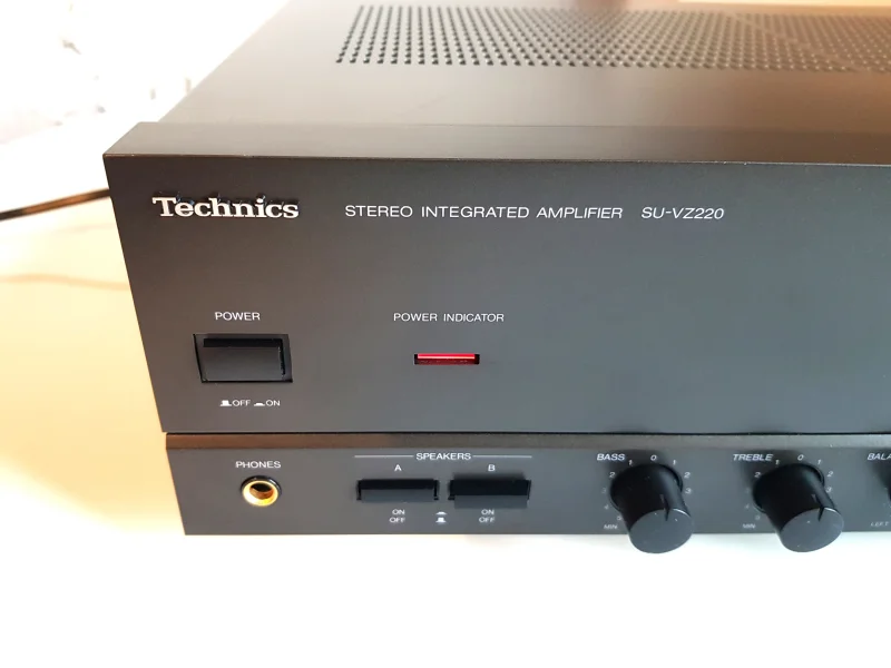 TECHNICS SU VZ220  F&ouml;rst&auml;rkare Klass AA - Bild 2 av 9
