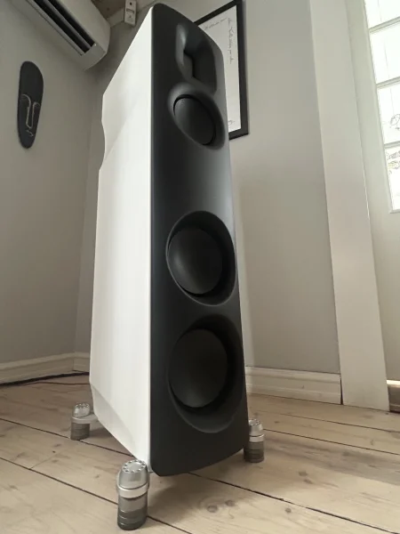 B&ouml;rresen Z3 Vit satin. Utg&aring;ende modell.  - Bild 4 av 5