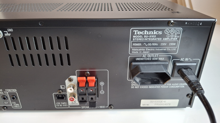 Technics SU-X102 Stereo Förstärkare 80 watt