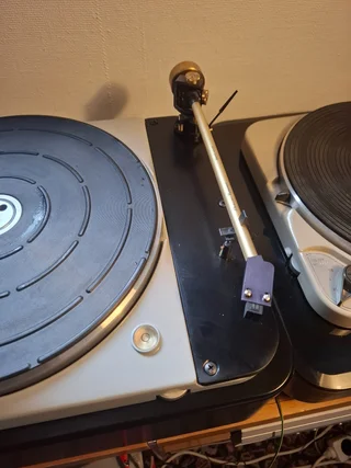 Breuer Dynamics ( Brinkman) tonarm 10"