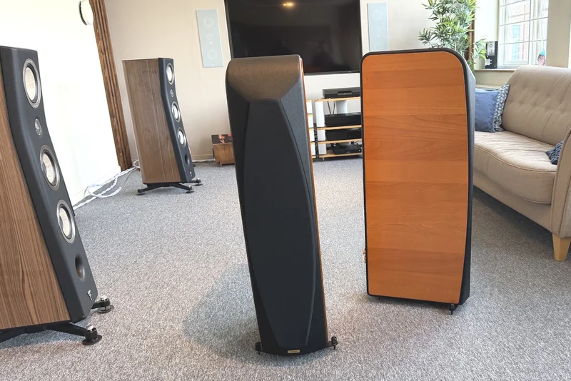 Opera Loudspeakers - Classica Seconda - Begagnade golvh&ouml;gtalare - Bild 2 av 4