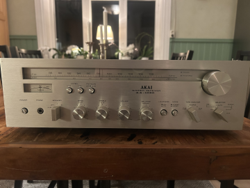 Akai AA 1020 - Bild 1 av 1