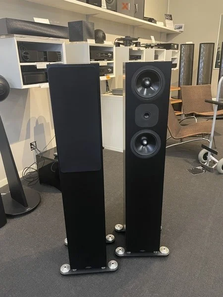 Neat Acoustics Momentum SX 7i, begagnade - Bild 1 av 2