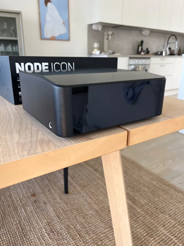 Bluesound Node ICON + Dirac + mic+ fj&auml;rrkontroll - Bild 5 av 8