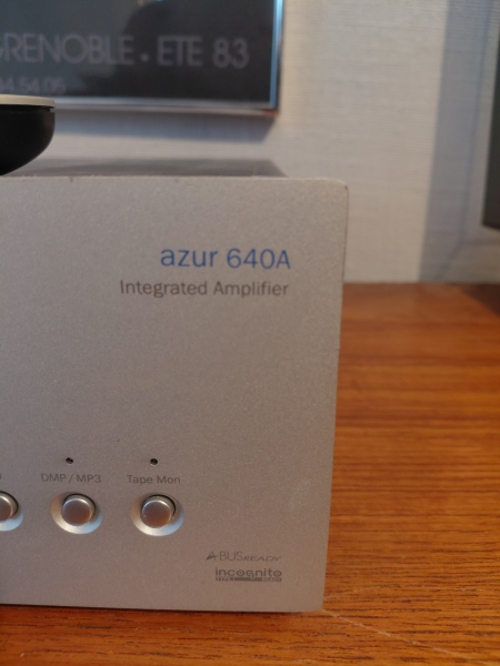 Förstärkare Cambridge AZUR - Bild 2 av 2