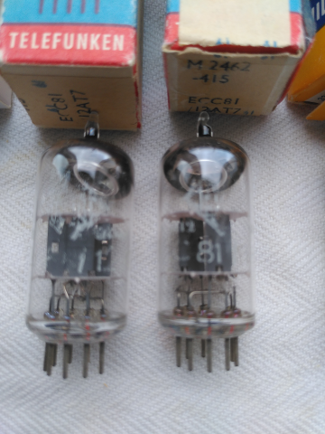 ECC81 (12AT7) -- Tre par: Siemens, Telefunken och Philips/Mullard