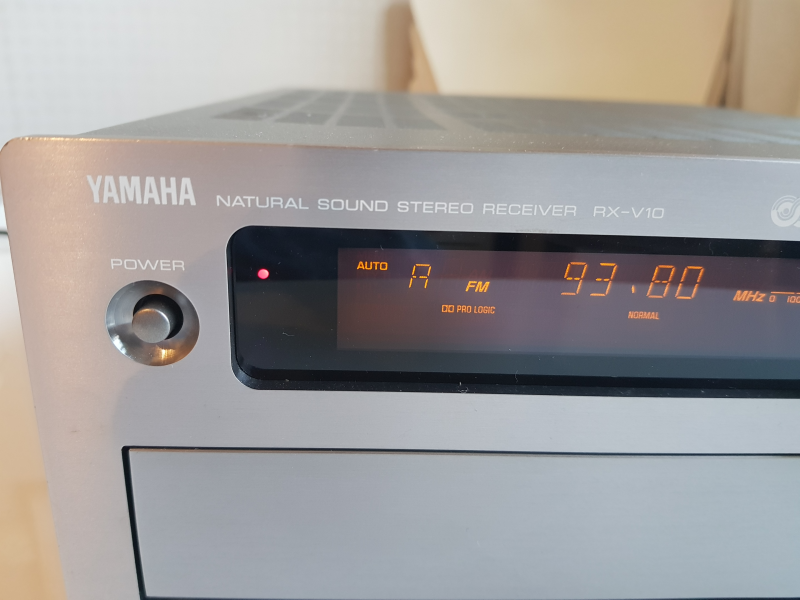 YAMAHA RX-V10 Receiver - Bild 3 av 11
