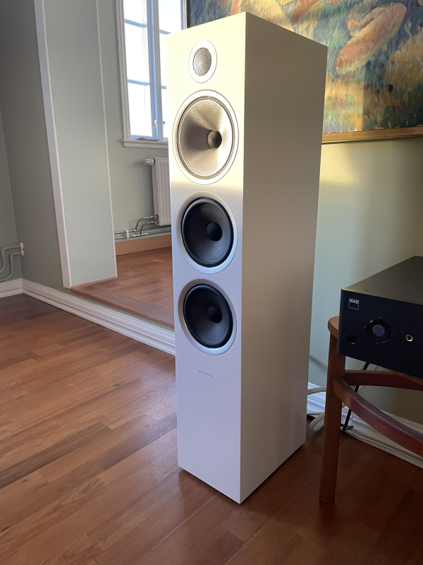 Bowers & Wilkins 703 S2 (vita) - Bild 2 av 5