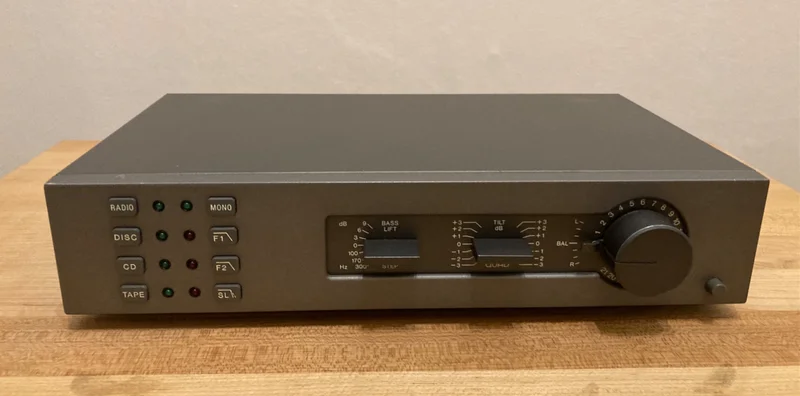 QUAD 34 - f&ouml;rsteg - Bild 1 av 2