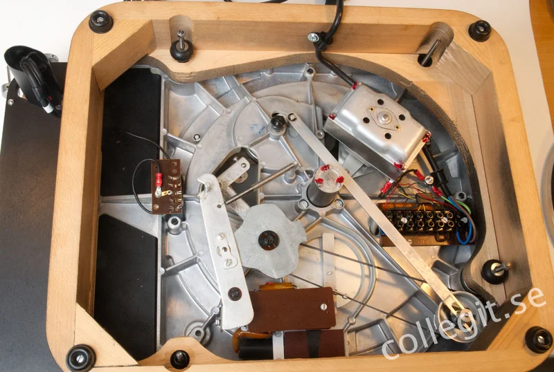 Fully restored Thorens TD-124 mk1 (s/n 45564) turntable with an SME 3012 Series II (s/n 7534) tonear - Image 6 of 9