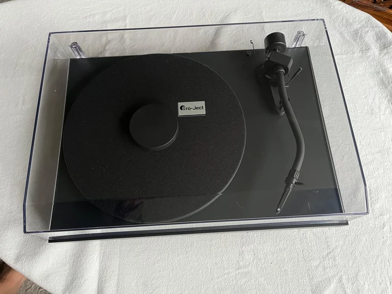 Project Debut Pro S - Bild 1 av 3