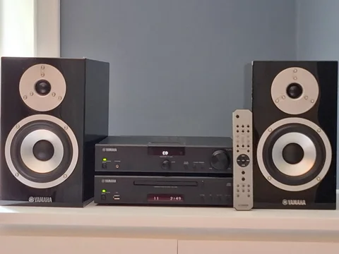 Yamaha stereopaket – R-1330 receiver, CD-1330 CD-spelar...