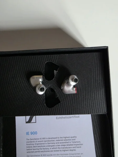 Sennheiser IE900 - Oanv&auml;nda - Bild 2 av 7