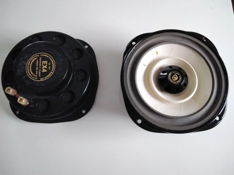 Lowther EX4 Lowther EX4 - Bild 1 av 2