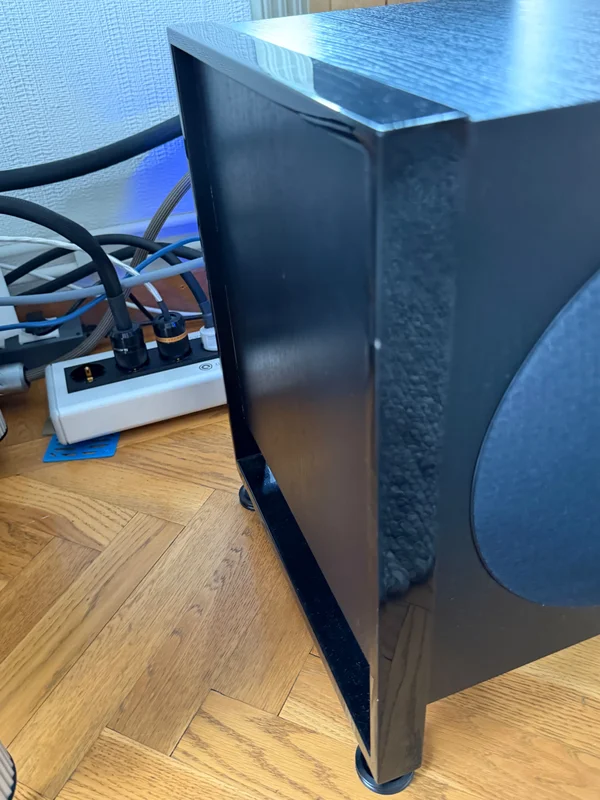 REL T1 &ndash; mycket lite anv&auml;nd - Bild 3 av 5