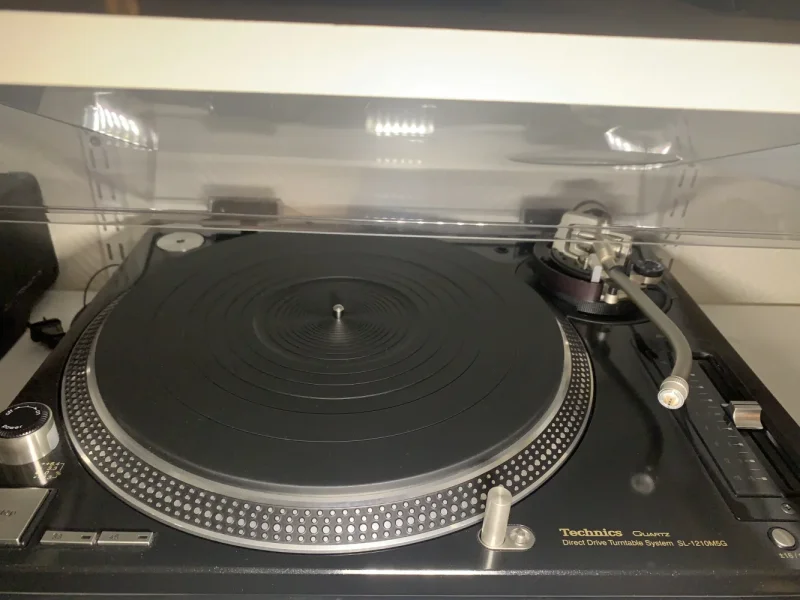  X-antal Technics Vinylspelare s&auml;ljes - Bild 2 av 2