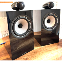 Bowers & Wilkins 705 S2