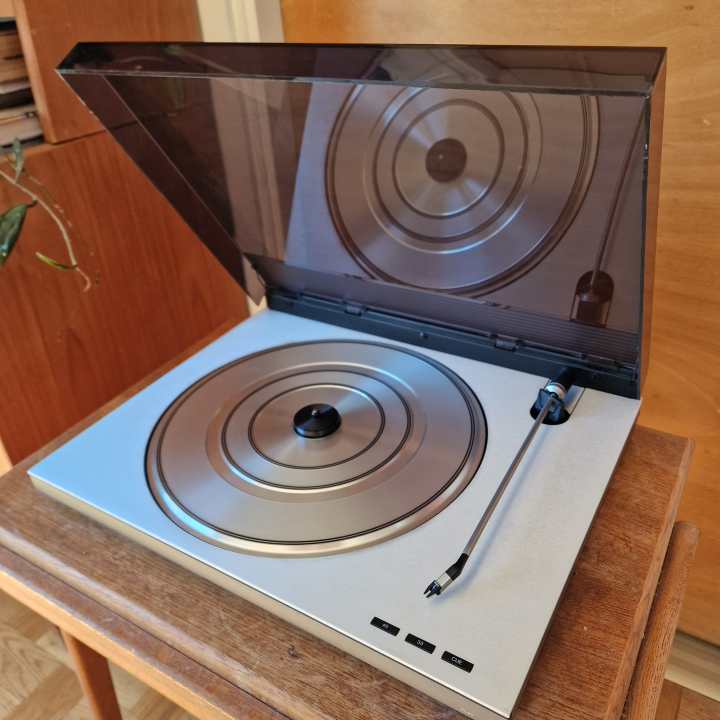 Bang & Olufsen RX2