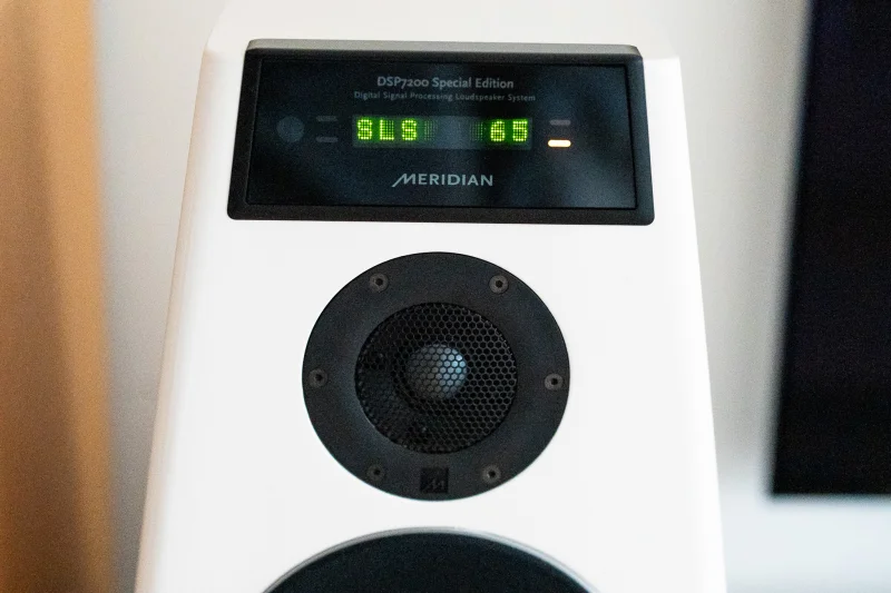 Meridian DSP7200 SE + Meridian 218 &ndash; vit finish, komplett system - Bild 6 av 11