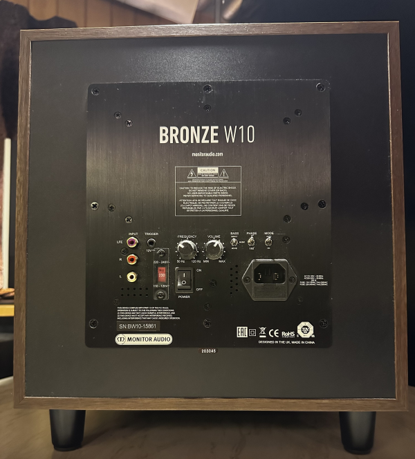 Monitor Audio Bronze W10 valnöt Monitor Audio Bronze W10 valnöt - Bild 2 av 4