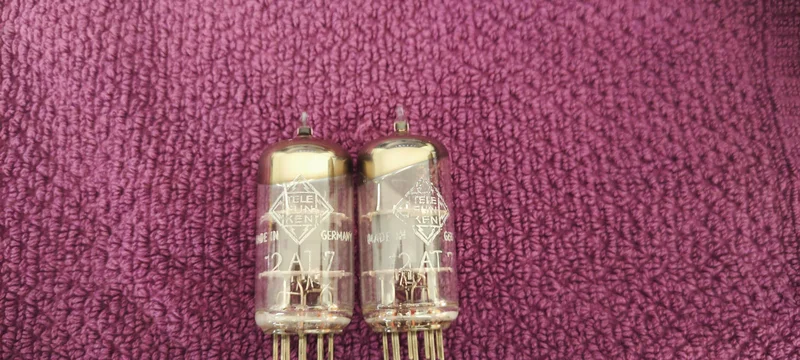 Matchat par Telefunken ECC81 (NOS) med 45-graders "O" getter - Bild 4 av 7