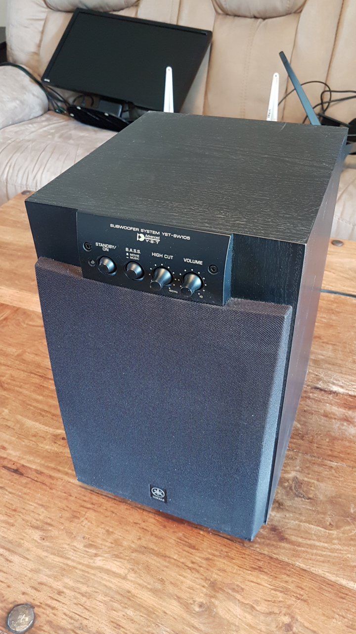 Yamaha YSD-SW105 8&#34; 