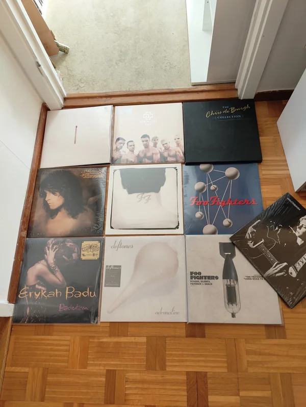 Vinylskivor s&auml;ljes i v&auml;ldigt gott skick - Bild 1 av 37
