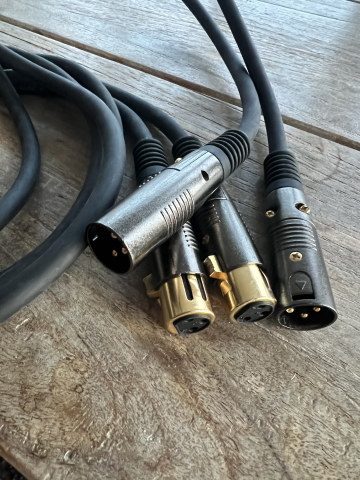 Div kablar (XLR-RCA, RCA subkabel) Prissänkt