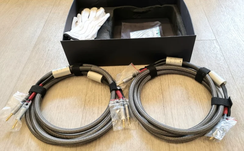 Audiovector R3 Arreté Zero högtalarkabel – toppskick Audiovector R3 Arreté Zero högtalarkabel – toppskick - Bild 8 av 10