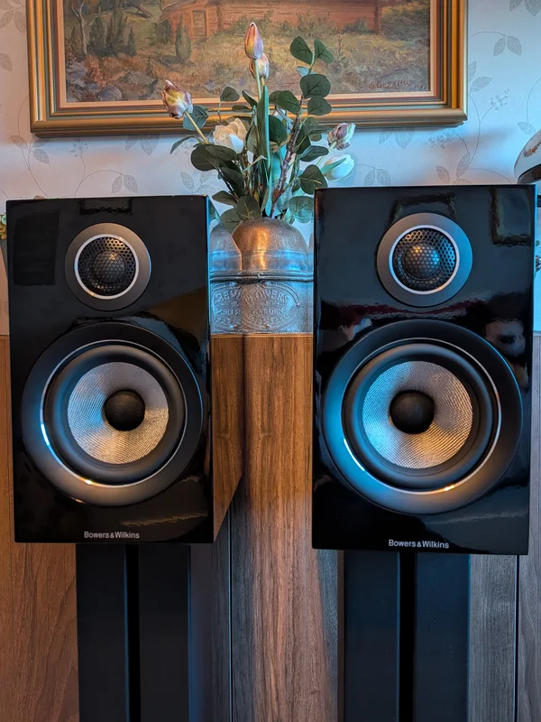 B&amp;W 707 S2 + STAV24 Stativ &ndash; Toppskick (Hifi-klubben) - Billede 1 af 5