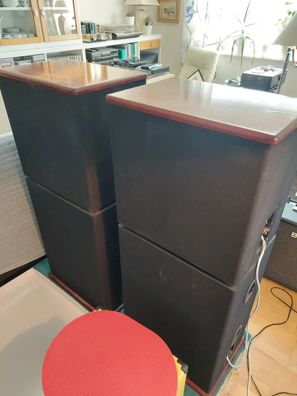 Von  SCHWEIGERT  RESEARCH  VR - 4     stereoh&ouml;gtalare - Bild 2 av 3