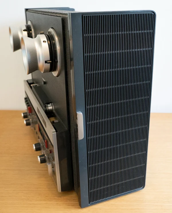 Revox A77 - 2-sp&aring;rs rullbandspelare i v&auml;ska med h&ouml;gtalare - Bild 3 av 5