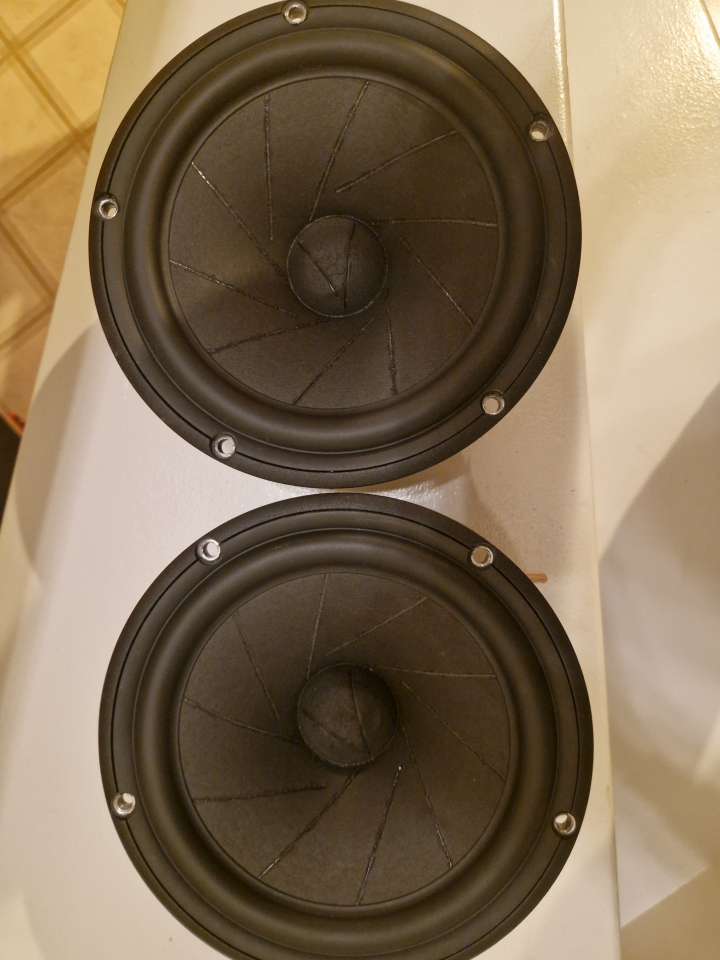 ScanSpeak Revelator 18W/4531G00