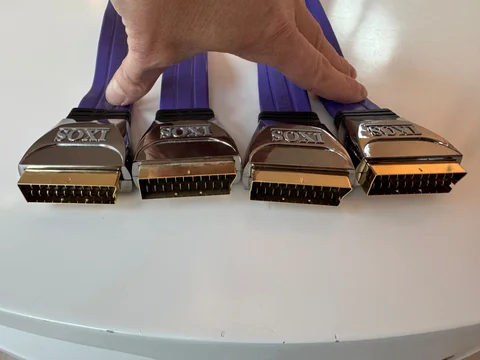 2 st IXOS 141 Flat SCART premiumkablar &ndash; 1,5 m