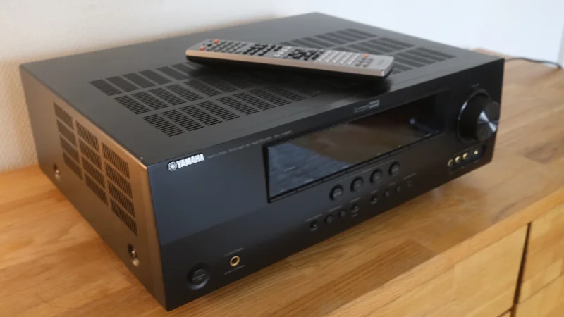 Yamaha RX-V465 - Bild 2 av 4