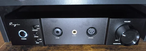 Cayin IHA-8 hörlursförstärkare Cayin IHA-8 hörlursförstärkare