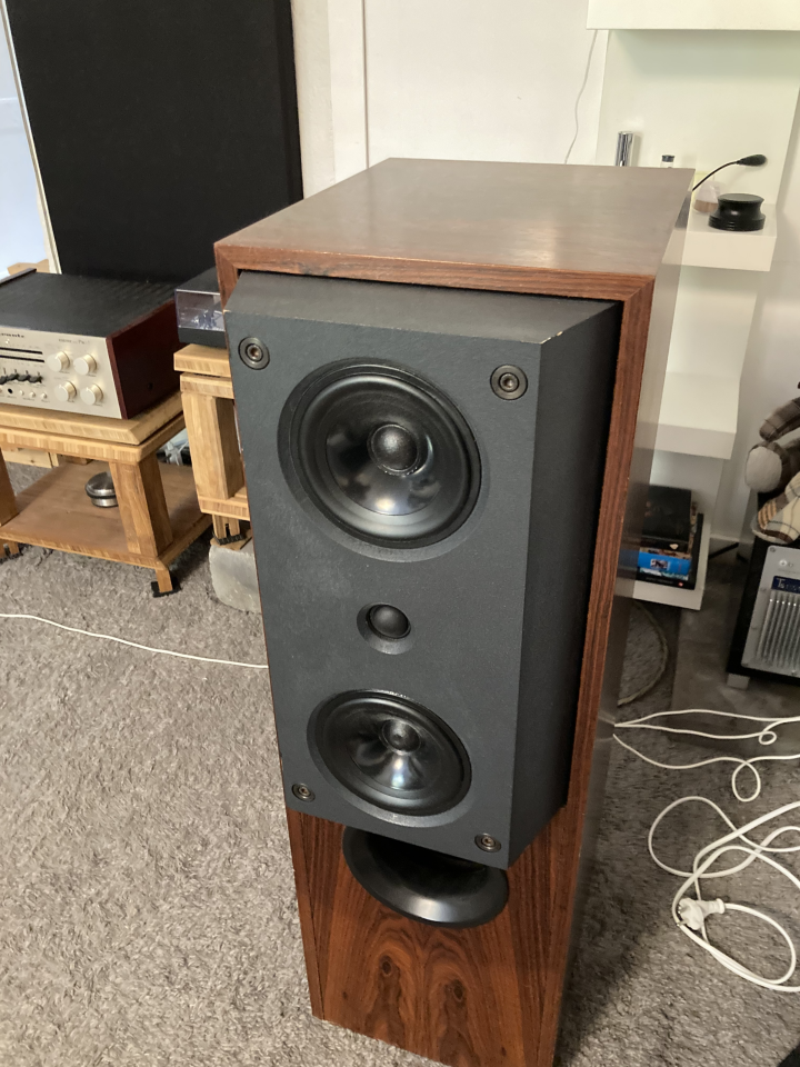 KEF 104/2