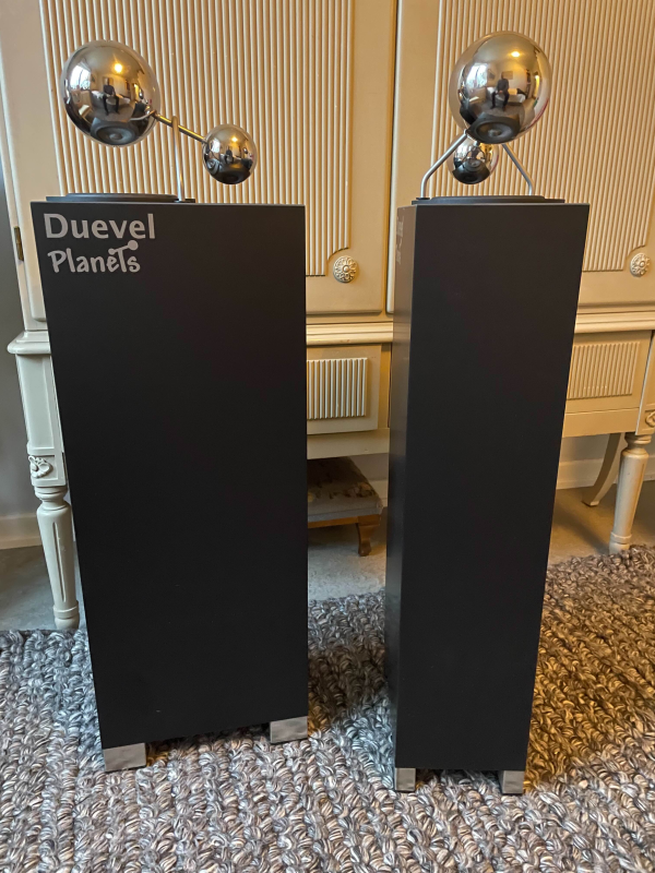 Duevel Planets - Bild 1 av 2