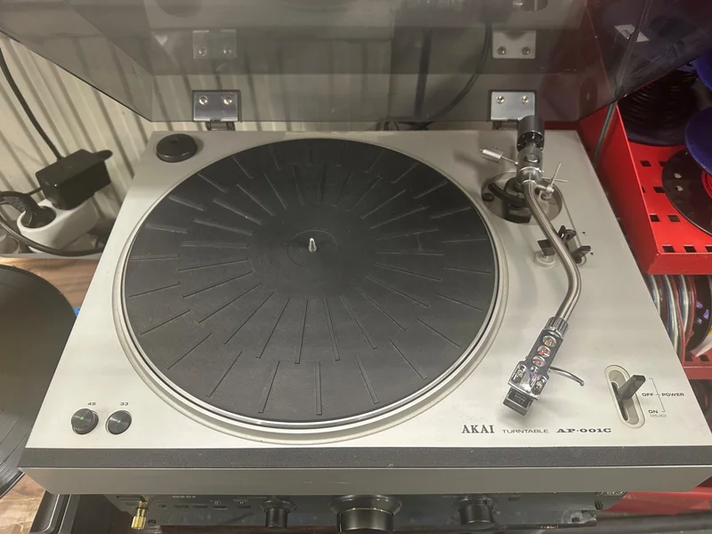 Akai AP-001C - Bild 1 av 2