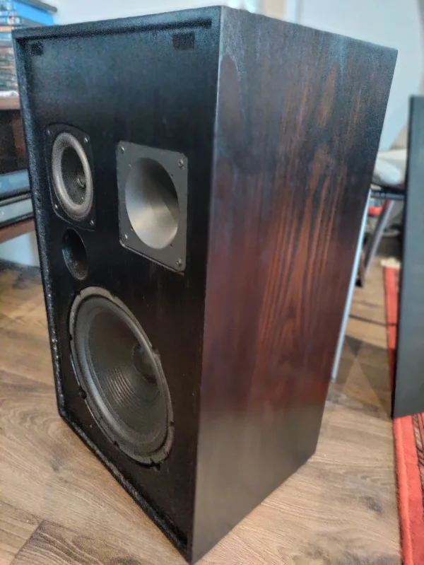 Kayman Högtalare Kayman Högtalare - Bild 1 av 4