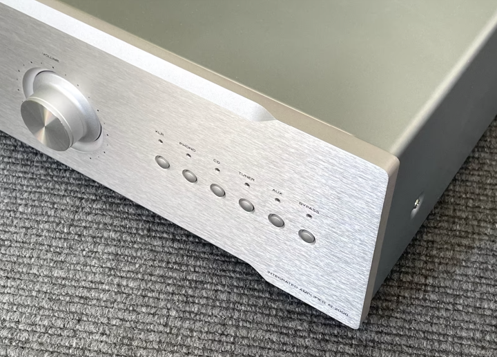 High End Stereo Amplifier TEAC AI-2000 förstärkare 360 watt